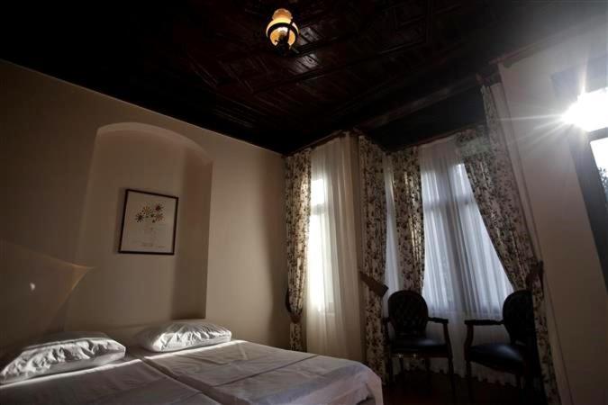 Hostel Wooden House *